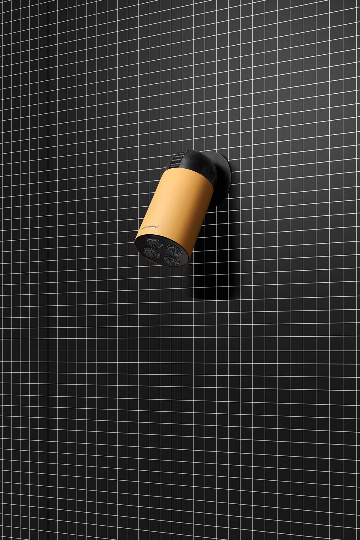 The colours give identity to the object called to dialogue with the textures and shades of the wall on which it is installed.