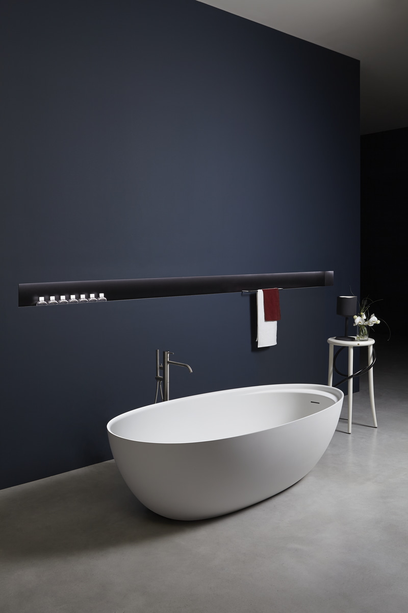 A bathtub able to take center stage.