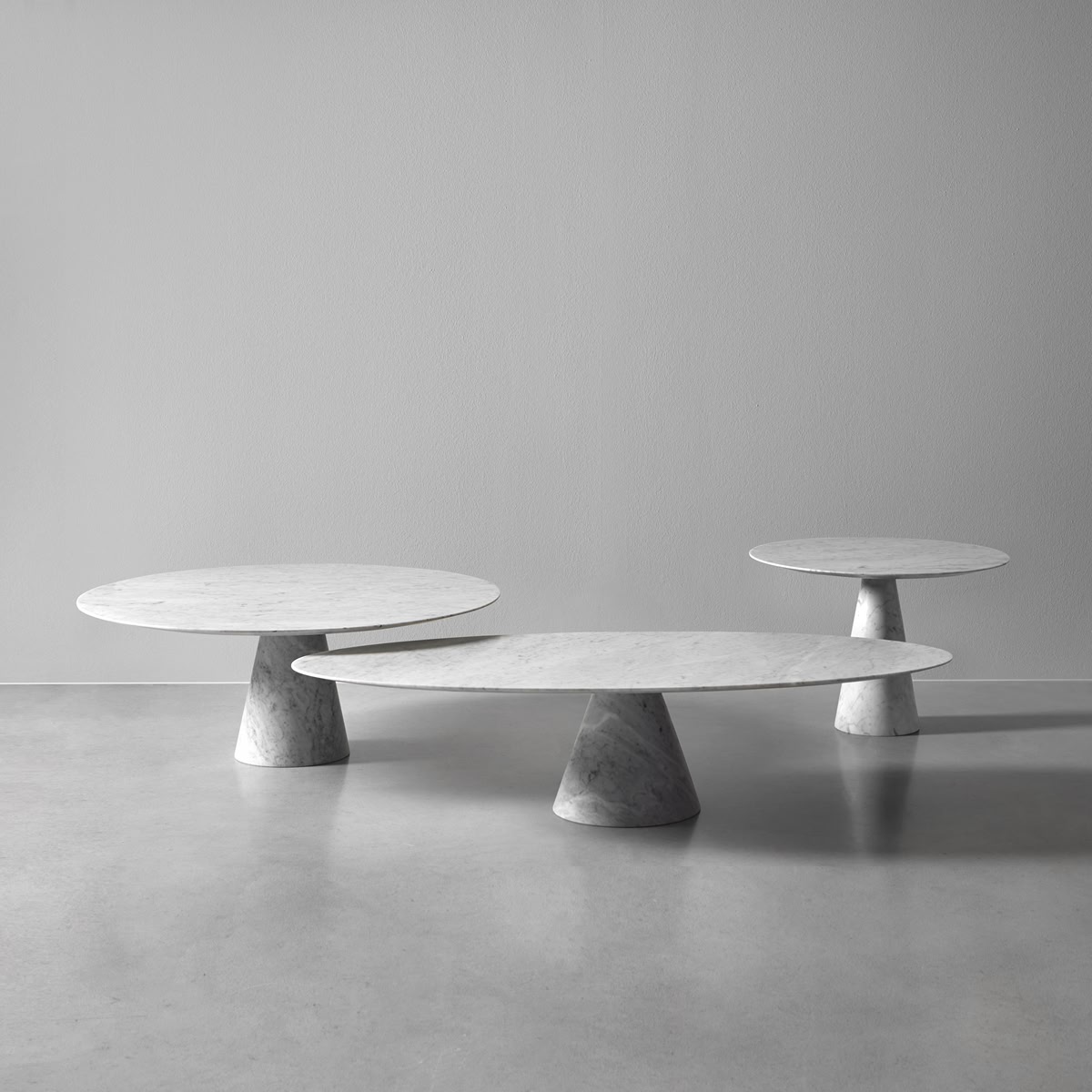 A balance of pure geometries