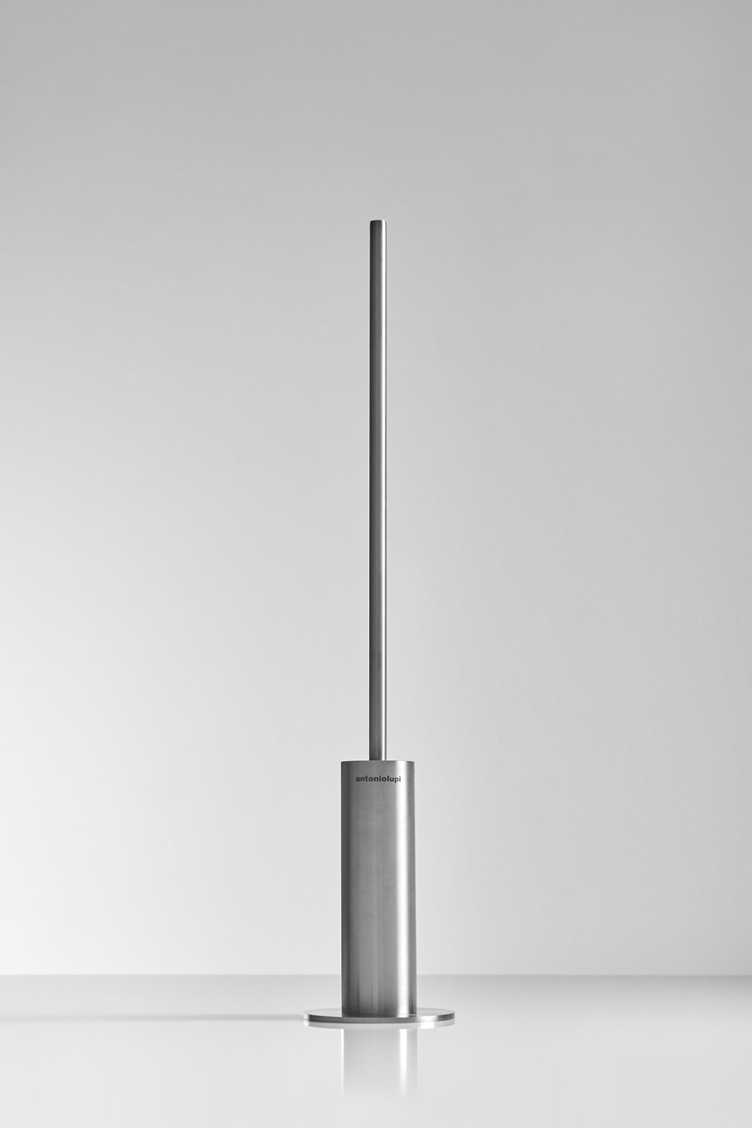 clean in its absolute minimalism