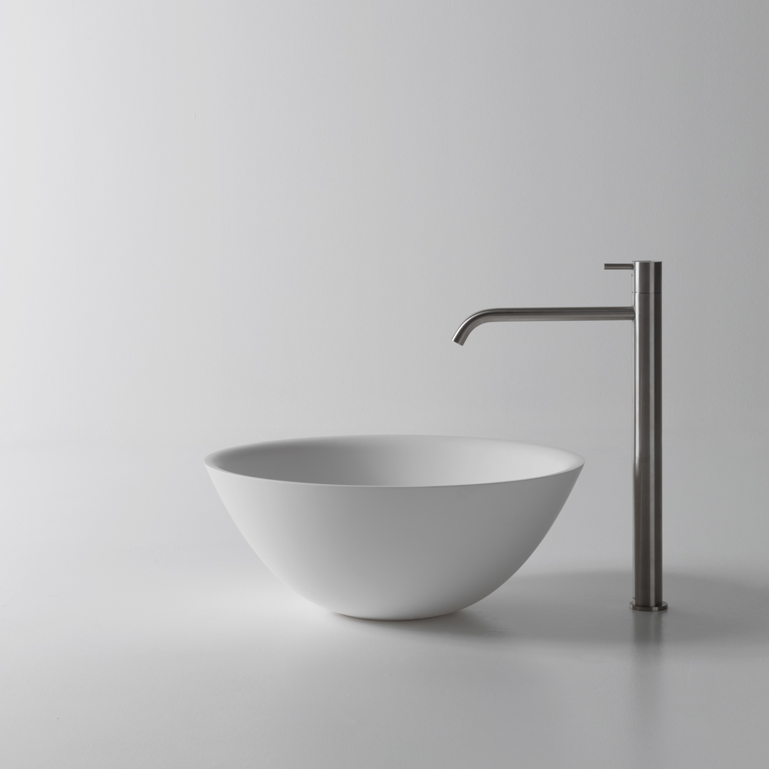 an image smooth and sophisticated